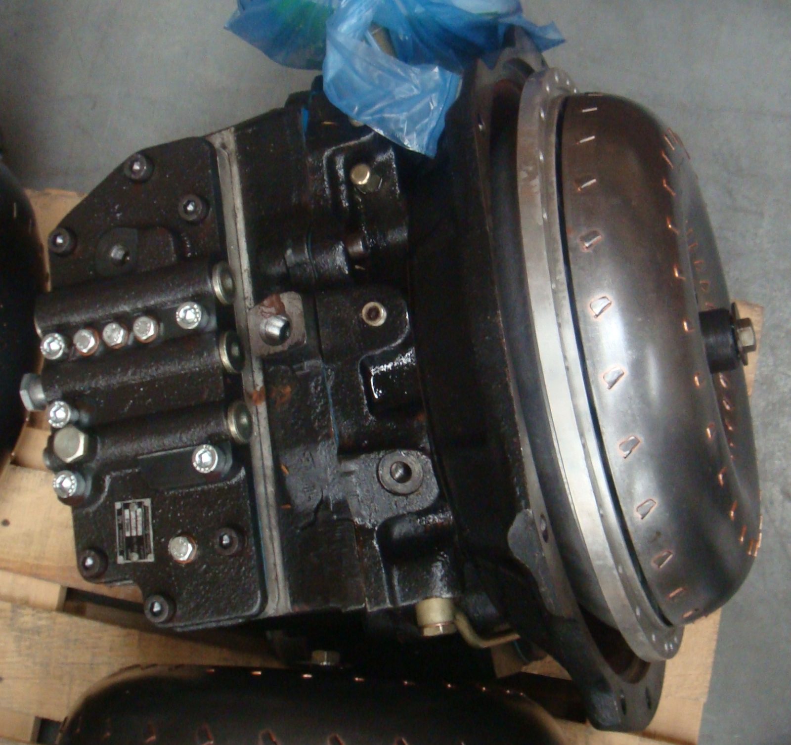 2E12312.pic2_.jpg