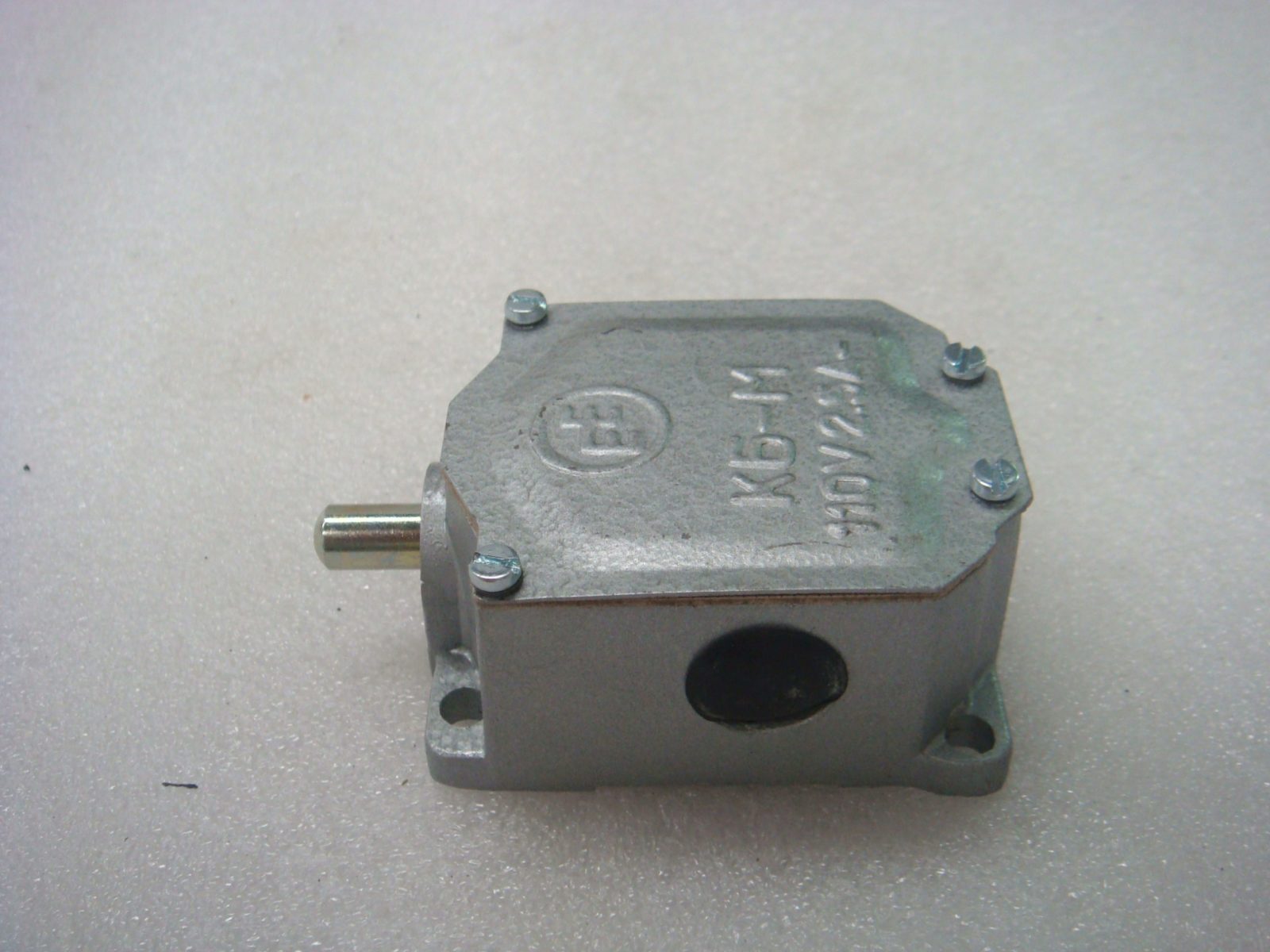 2G20335.pic1_-scaled-1.jpg